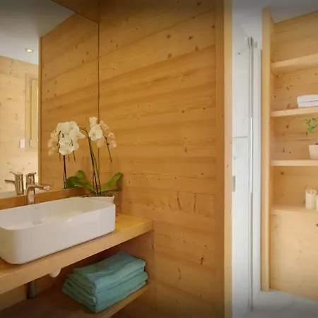 Pajules - Ovo Network Chalet *